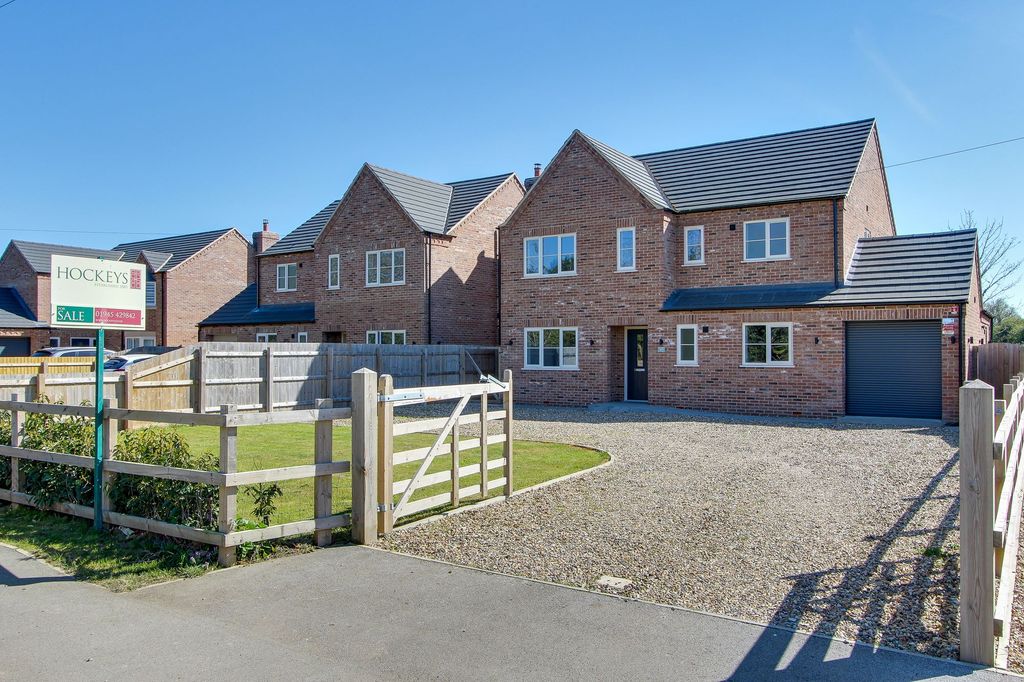 Property photo 1 of 35