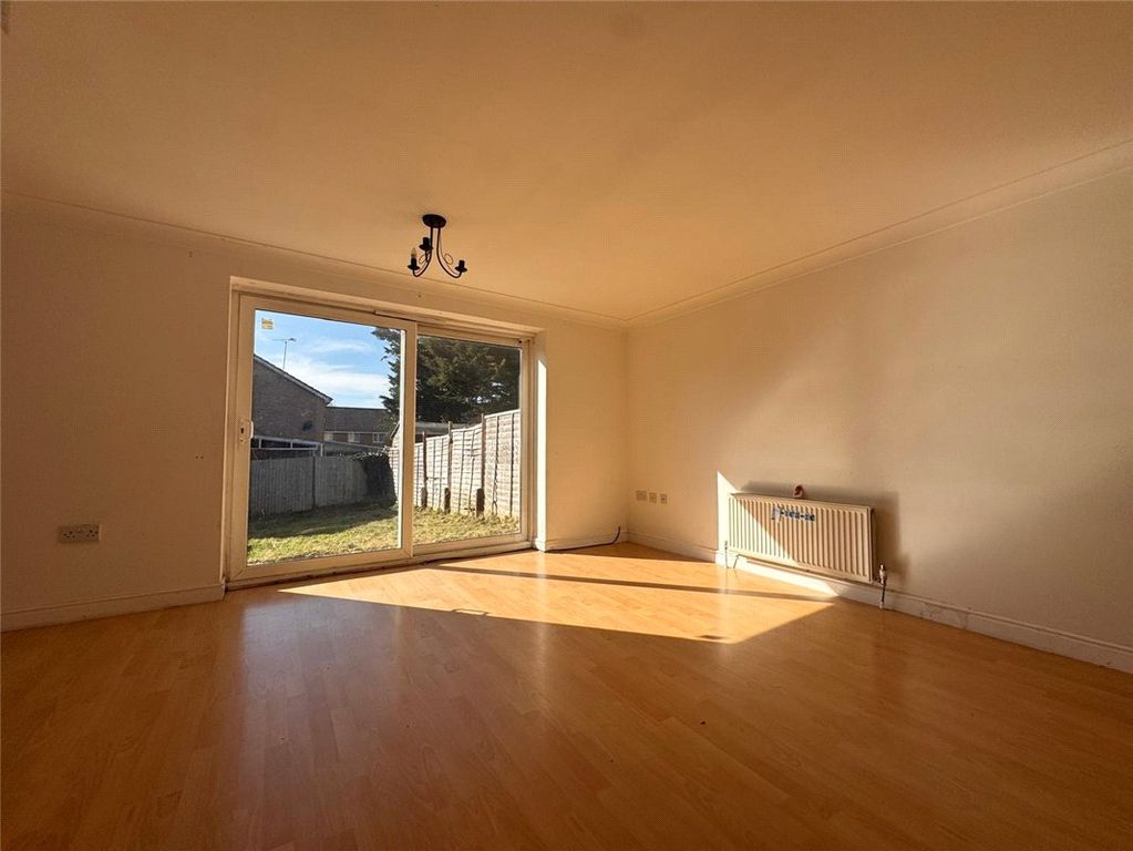 Property photo 2 of 11 Picture No. 03