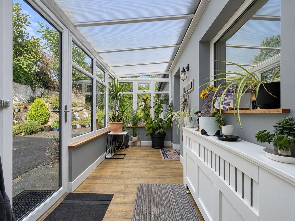 Property photo 3 of 46