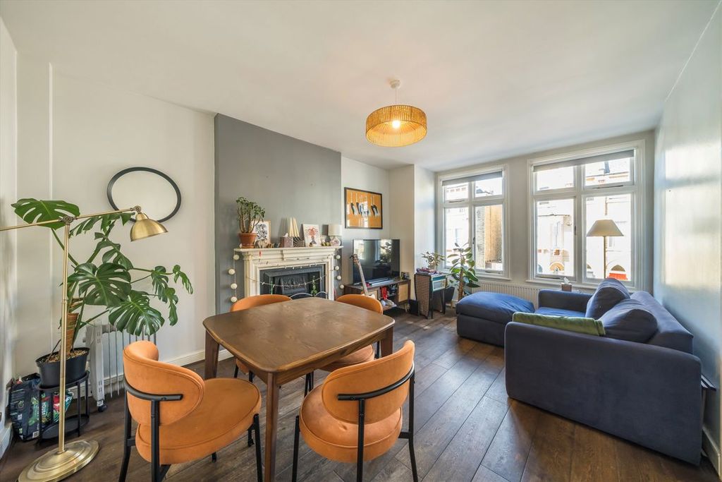 Property photo 2 of 5