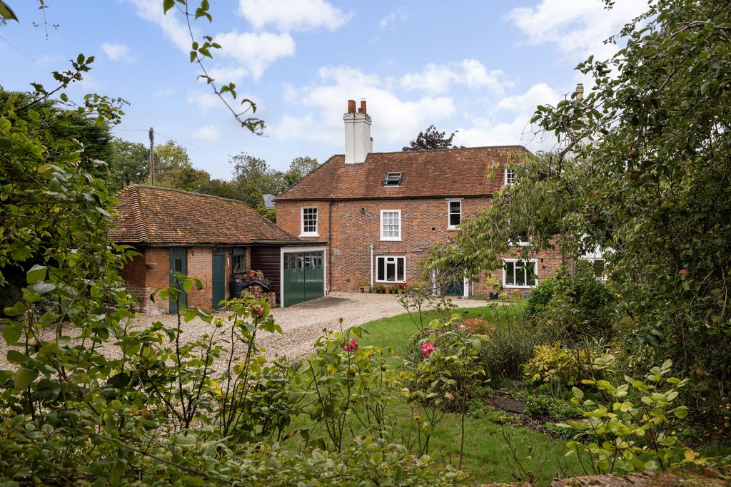 Property photo 3 of 21