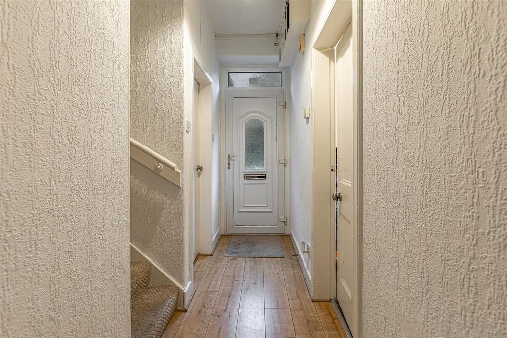 Property photo 2 of 23 109B Scott Street Galashiels 08.Jpg