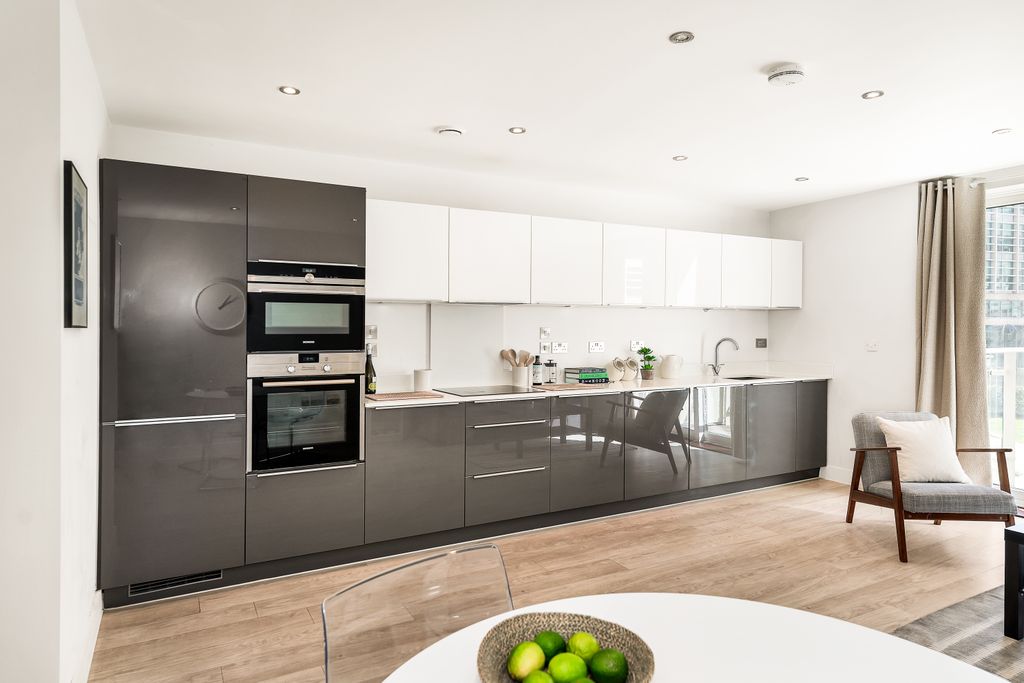 Property photo 2 of 15 Kitchen