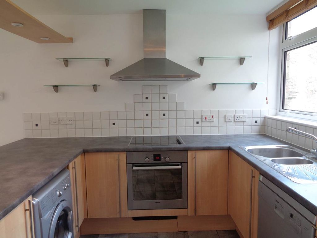 Property photo 2 of 9 Chesterton Towers 4 Kitchen 2A