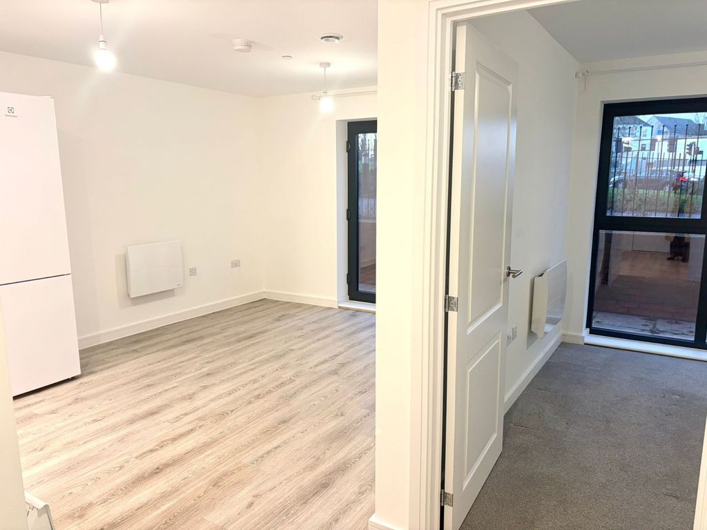 Property photo 3 of 10 Picture No. 22