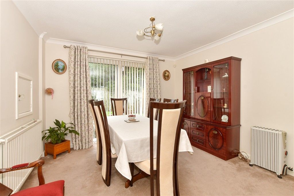 Property photo 2 of 15 Lounge/Diner