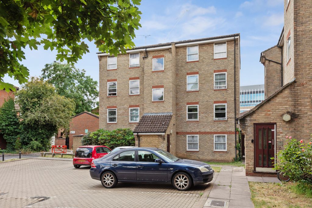 Property photo 2 of 10 Picture No. 05