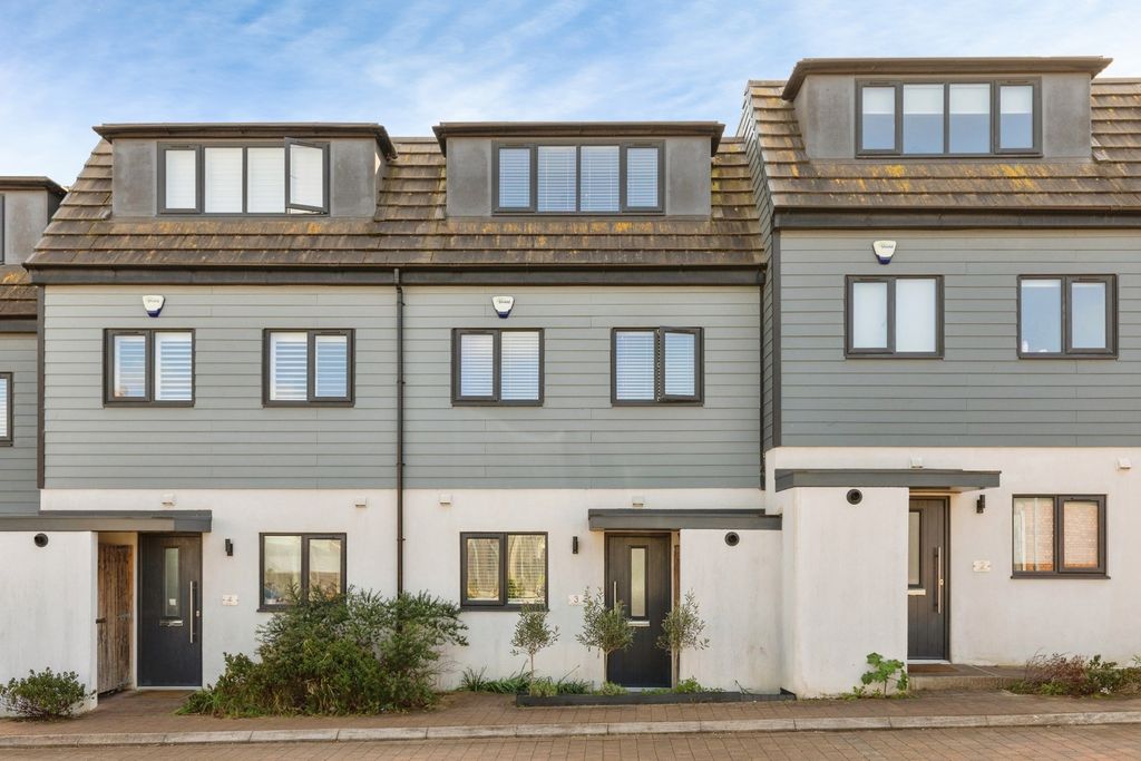 Property photo 1 of 21 Pbox-Img.Jpg