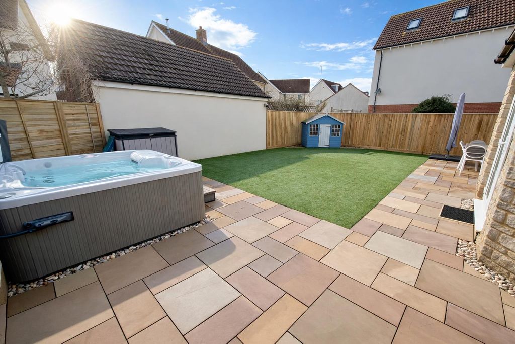 Property photo 3 of 23