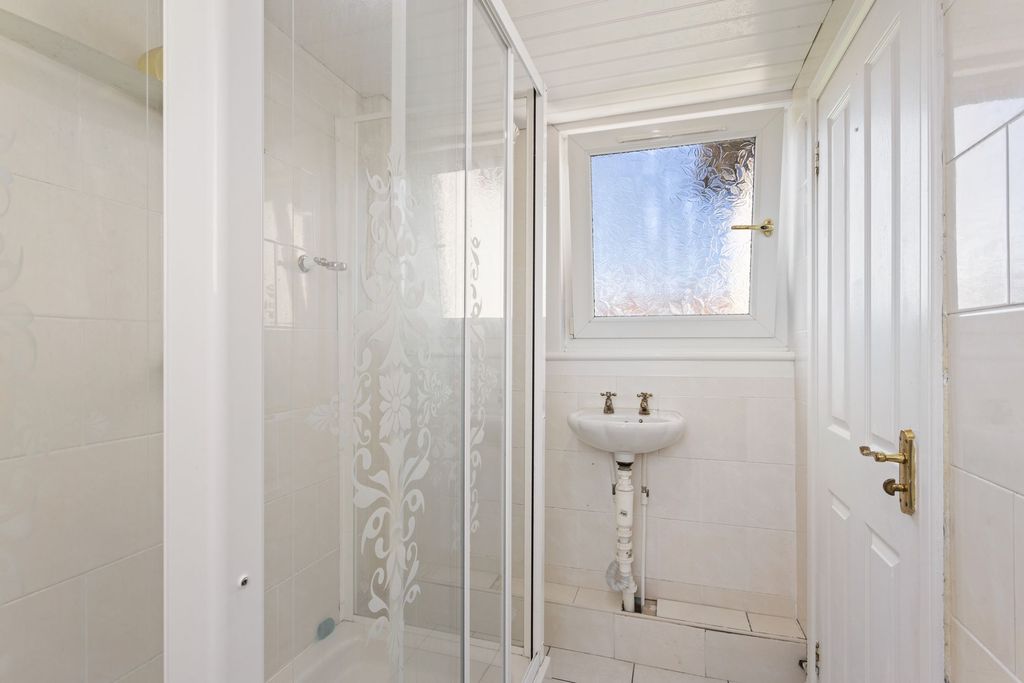 Additional image 11 of 3 bed flat for saleDundas Street, Bathgate EH48