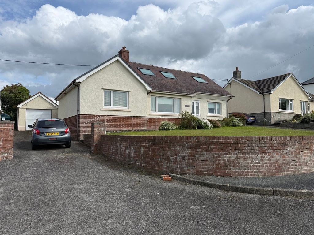 Property photo 1 of 47
