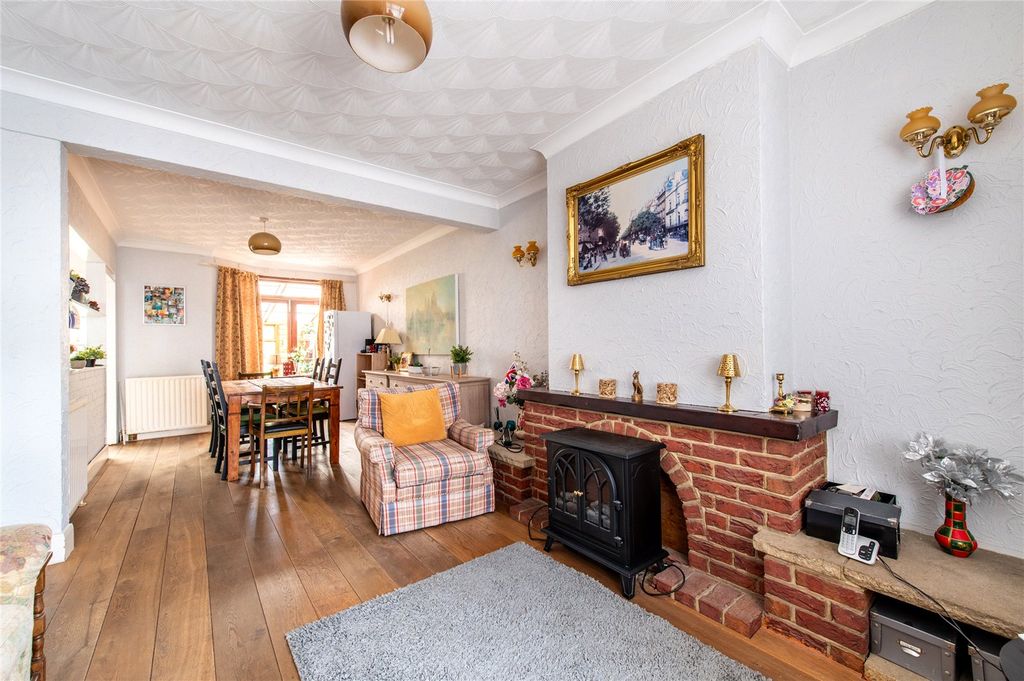 Property photo 2 of 24 Picture No. 13