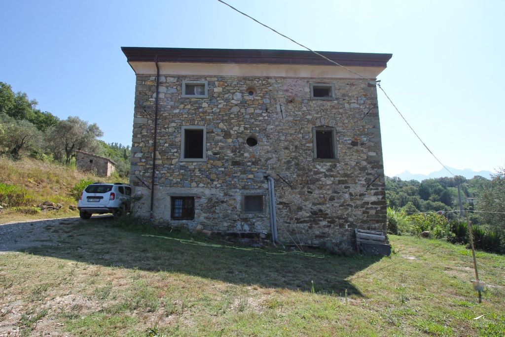 Property photo 3 of 71