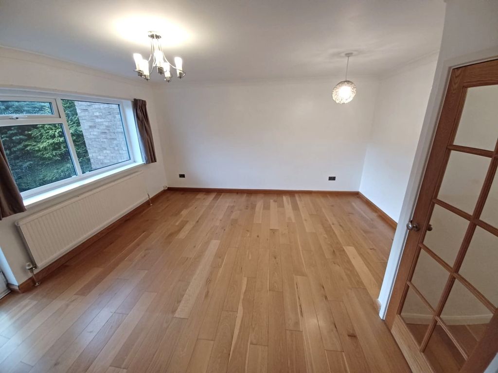 Property photo 2 of 16 Picture No. 14