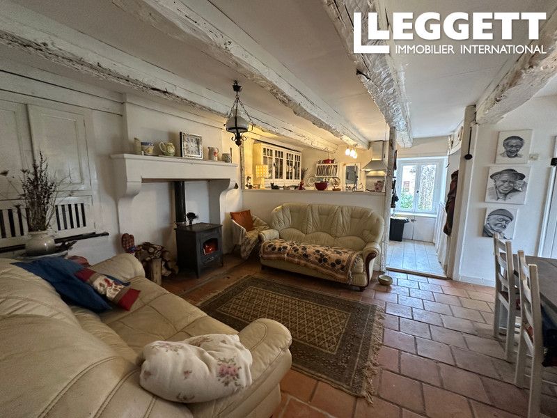 Property photo 3 of 10