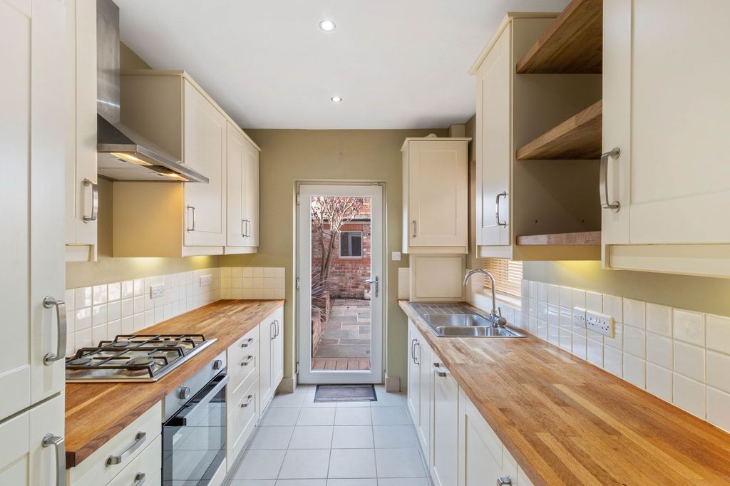 Property photo 3 of 13