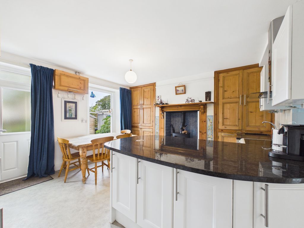 Property photo 3 of 10 Kitchen/Diner