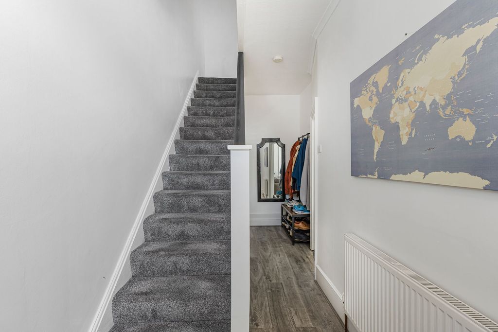Property photo 3 of 16 Hallway