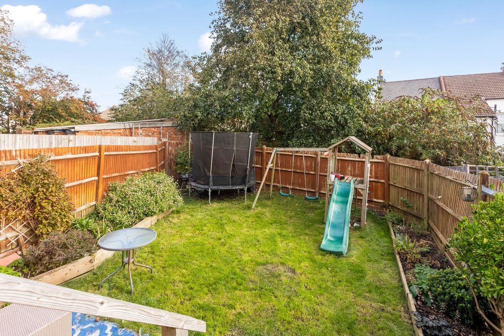 Property photo 3 of 21
