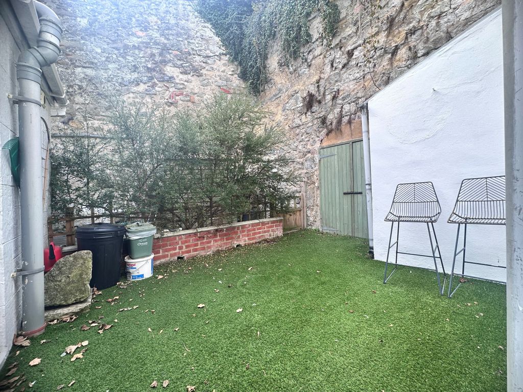 Property photo 2 of 2 2