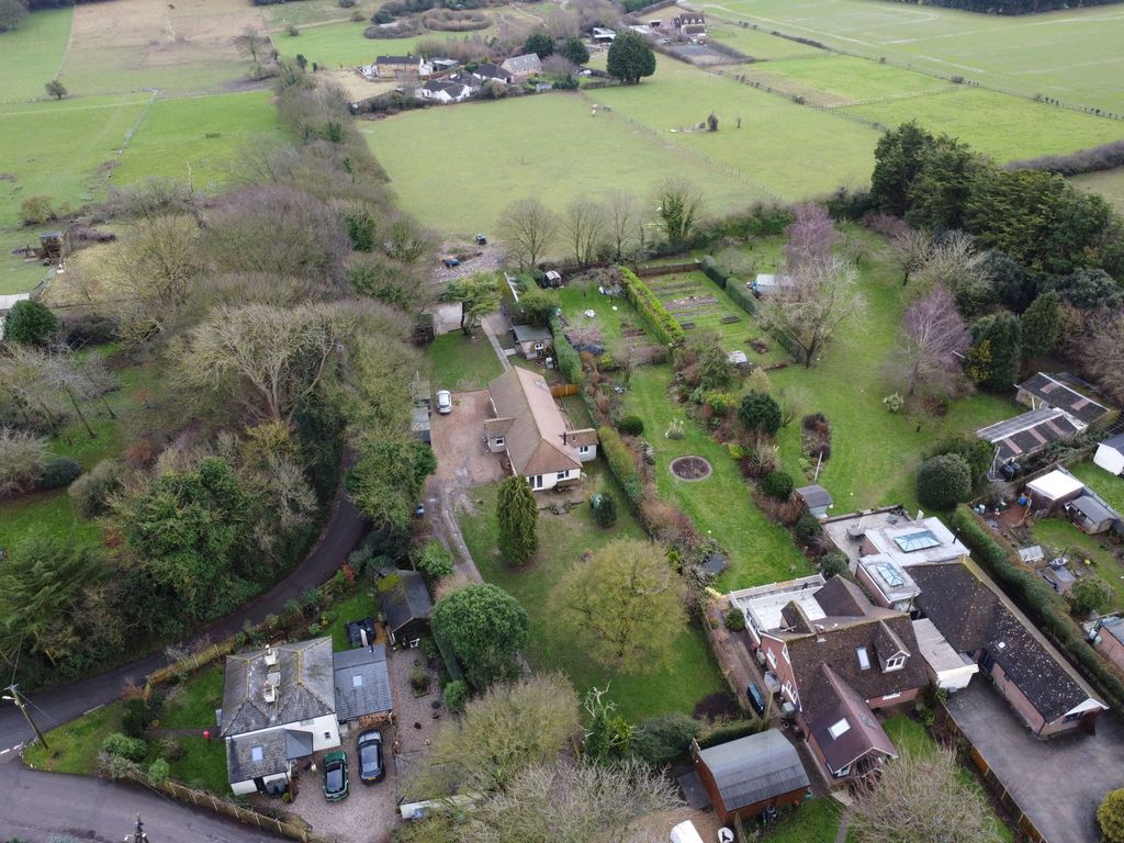 Property photo 1 of 32