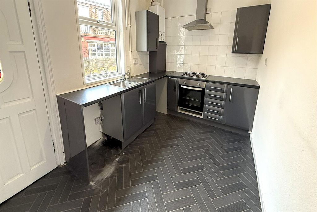 Property photo 2 of 9 2 - .Jpg