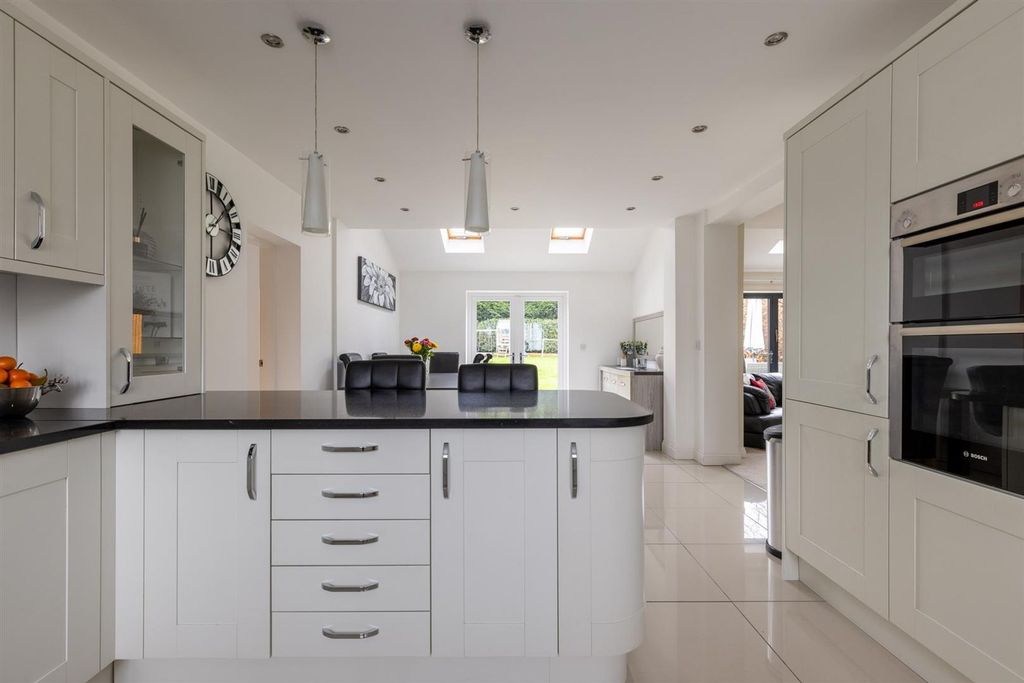 Property photo 3 of 33 32Manoravenue-5.Jpg