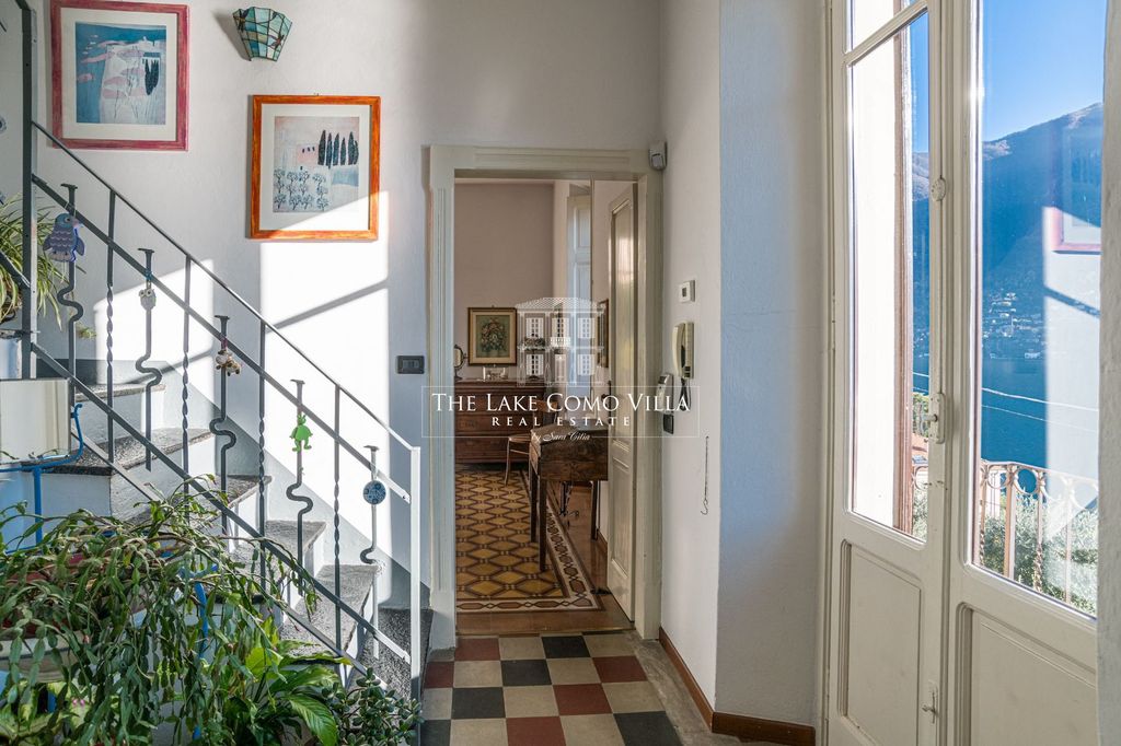 Property photo 2 of 47
