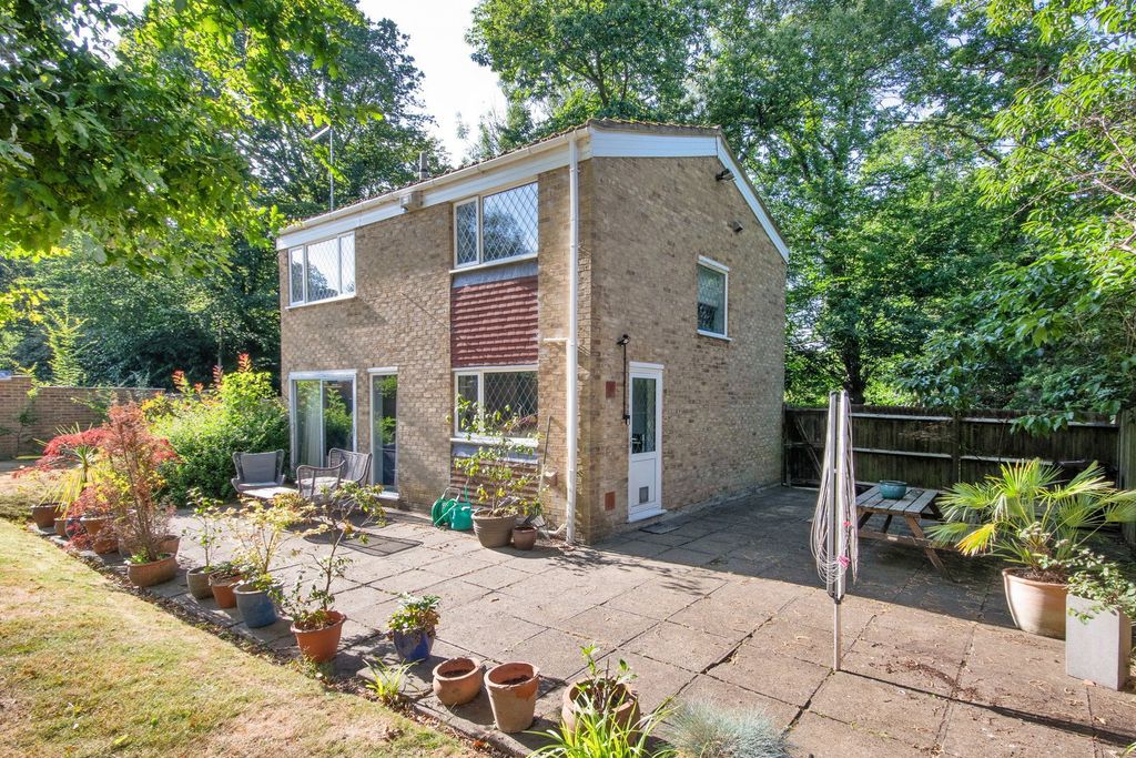 Property photo 2 of 19