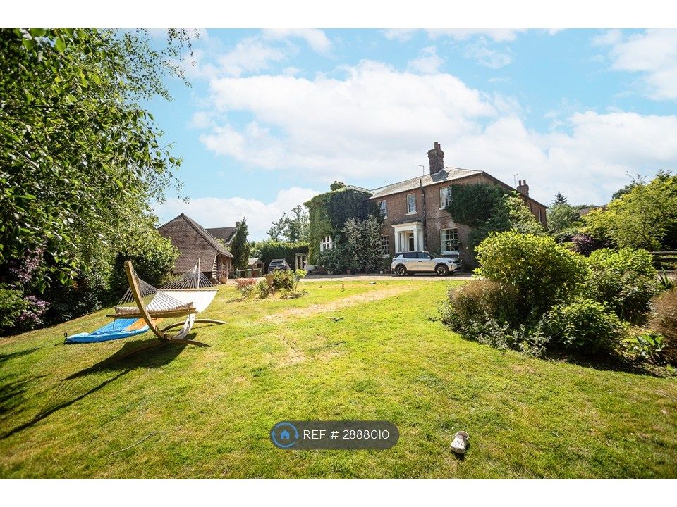 Property photo 1 of 3