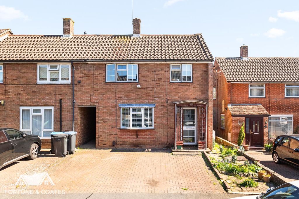 Property photo 1 of 23 Fullersmead_36.Jpg