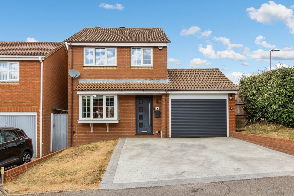 Property photo 1 of 19 Picture No. 44