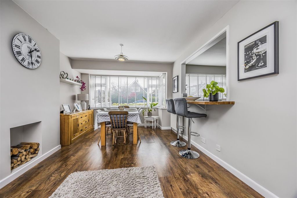 Property photo 2 of 23 1 Helston Drive, Emsworth-Porticomarketing-Nexa-25