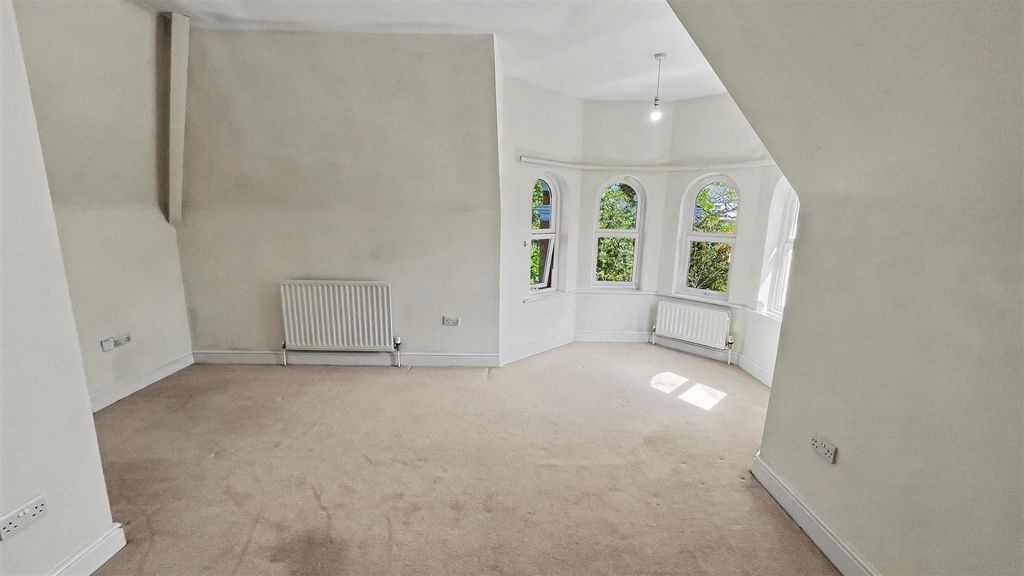 Property photo 3 of 16 Living Room