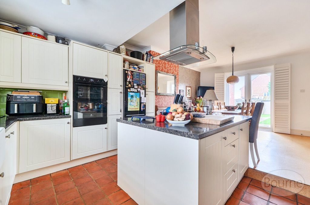 Property photo 3 of 21 Picture No. 07