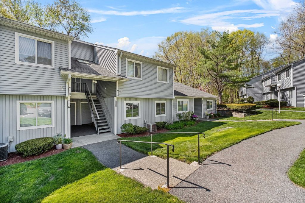 Property photo 1 of 30