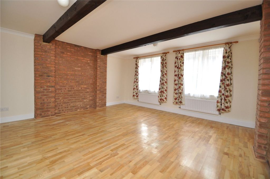 Property photo 2 of 10 Picture No. 17