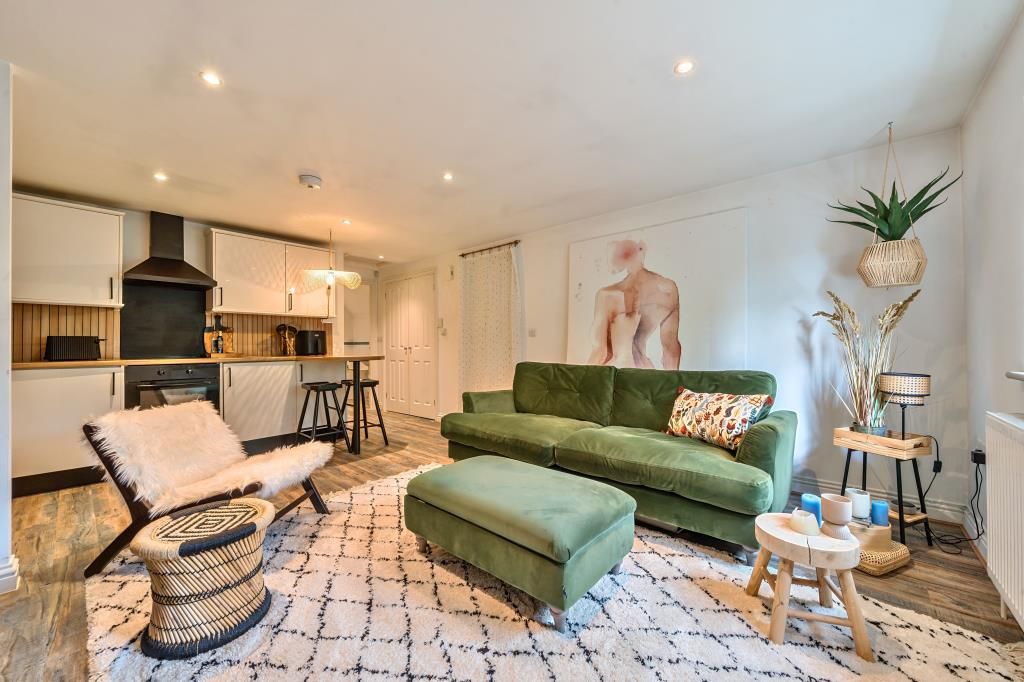 Property photo 3 of 19 Reception Room