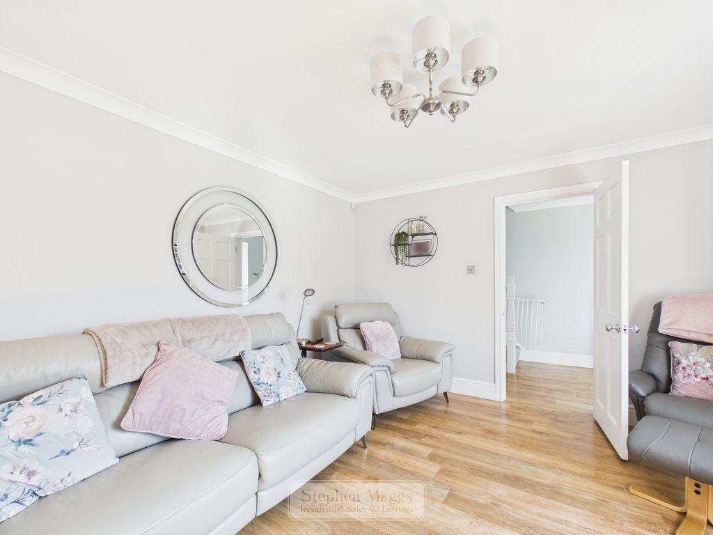 Property photo 3 of 13 Photo 7