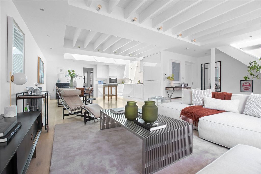 Property photo 1 of 23 Picture No. 03