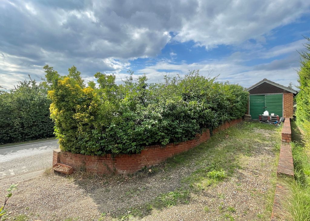 Property photo 2 of 35