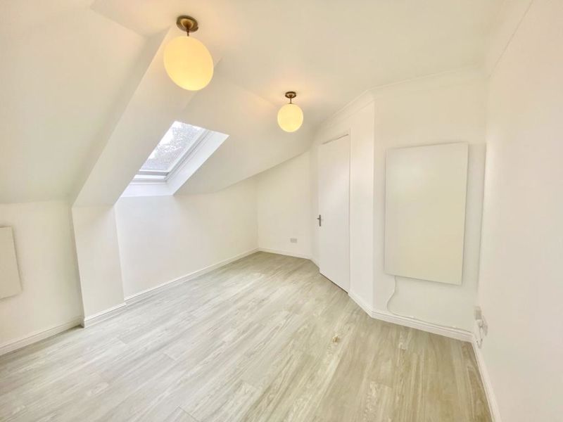 Property photo 2 of 5 Reception