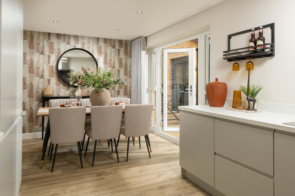 Property photo 3 of 10 Bar Nn Chatteris Gate Bh Kingsley Kitchen