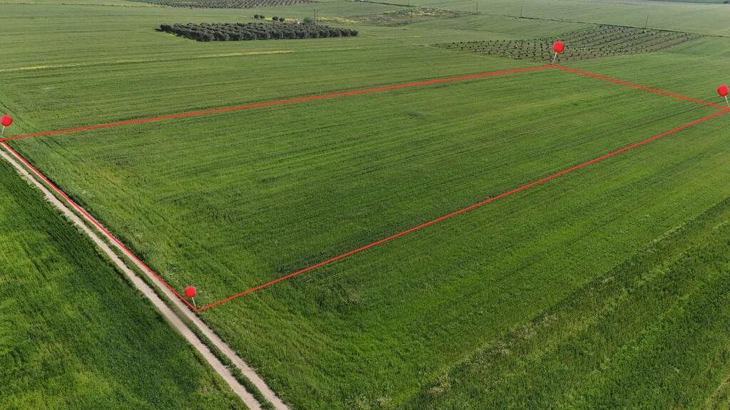 Property photo 1 of 2 For Sale Land 14600 m² In Chalkidiki
