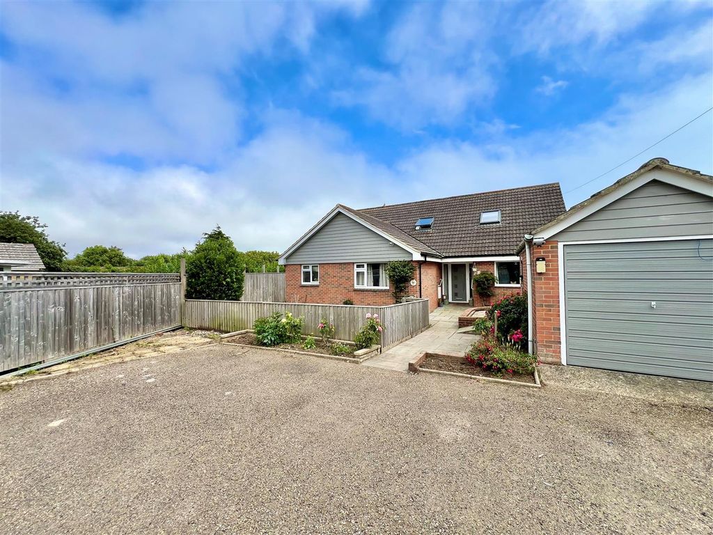 Property photo 1 of 25 Rapley Main