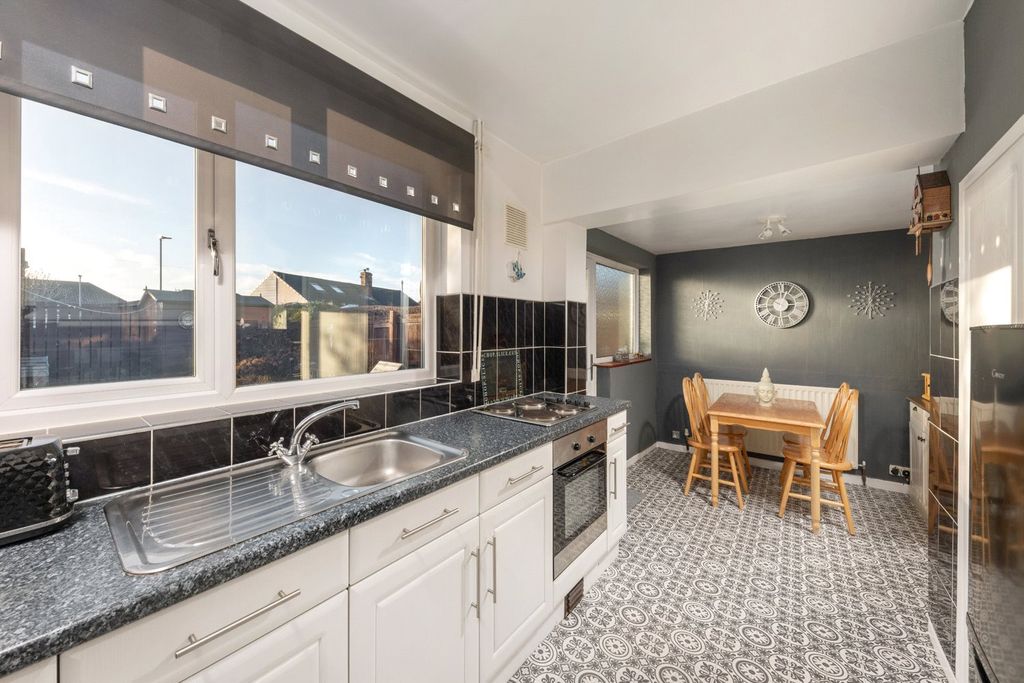 Property photo 3 of 15 Picture No. 06