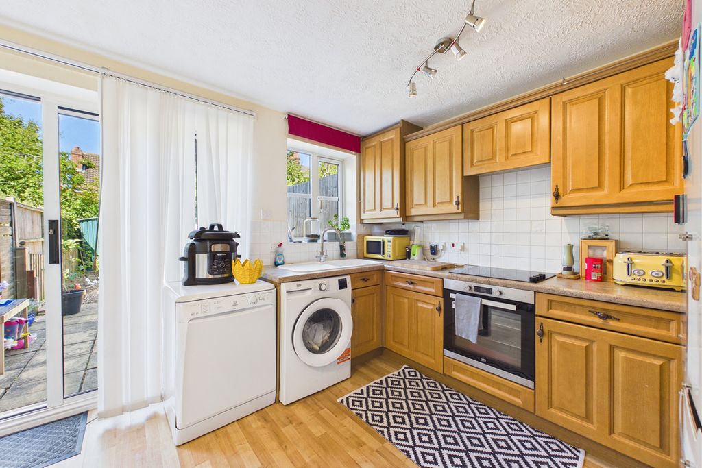 Property photo 3 of 12