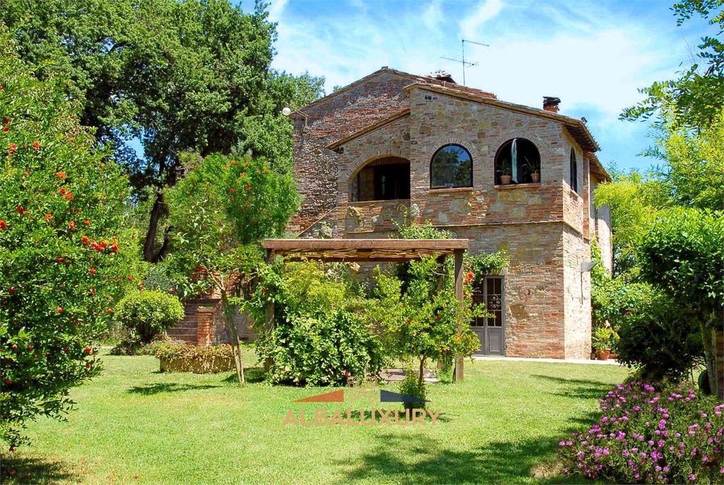 Property photo 2 of 30