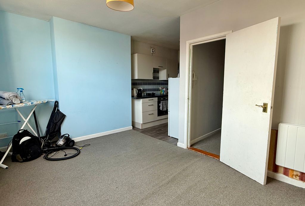 Property photo 2 of 4 Img_2528