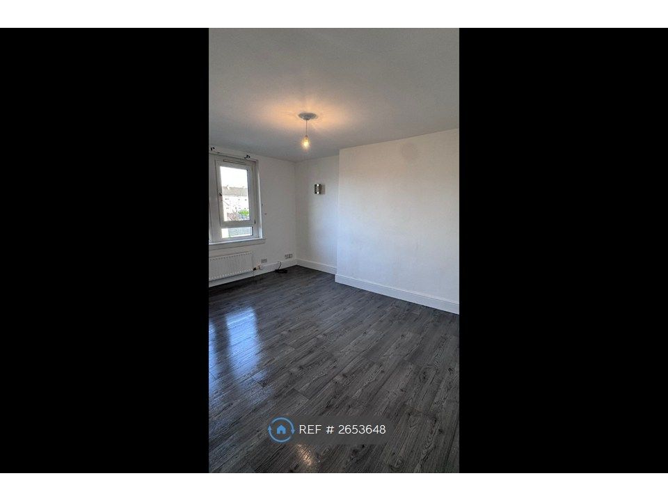 Property photo 3 of 12 Living Room